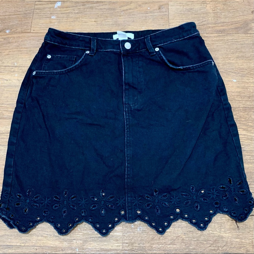 H&M Eyelet Trim Mini Skirt